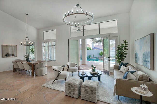 Foto del edificio - 7747 E Monica Dr