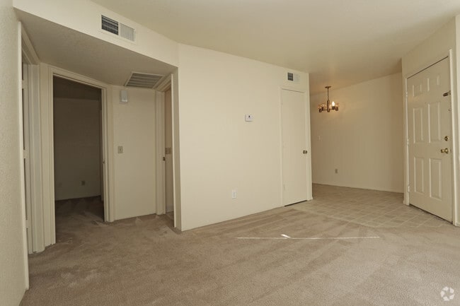 Interior Photo - Mountain Steppes Apartments