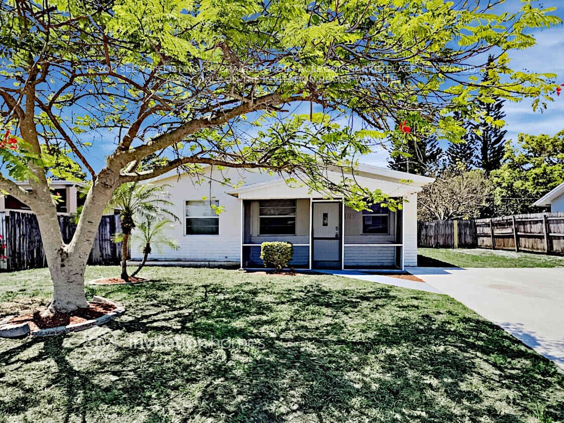 Foto principal - 132 SE 4th Ave