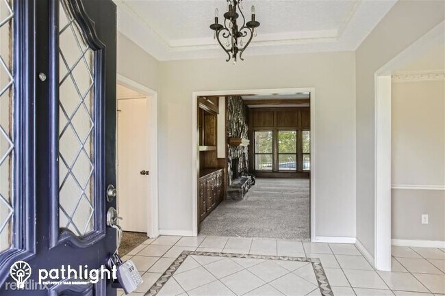 Building Photo - 4 br, 3.5 bath House - 202 Windy Lane UNIT