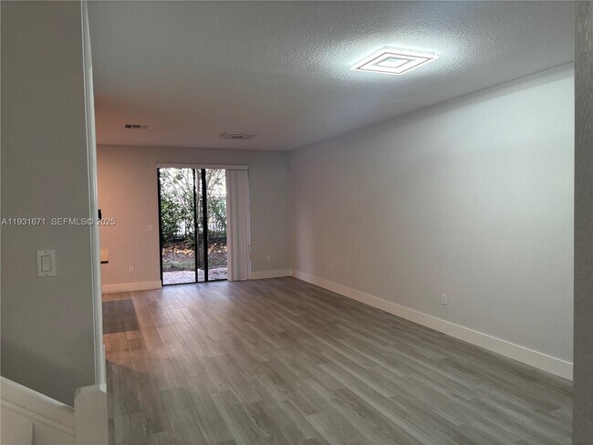 Foto del edificio - 4081 Allerdale Pl