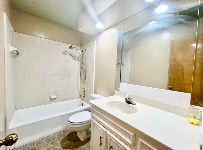 Foto del edificio - 2205 93rd Pl