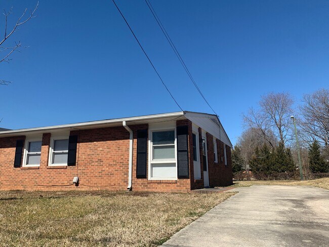 Front entrance - 1725 E Cone Blvd