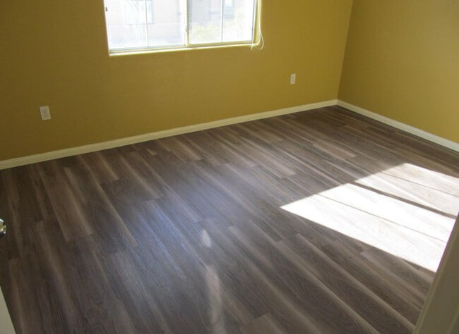 Building Photo - 8770 S Cadence Crossing Way