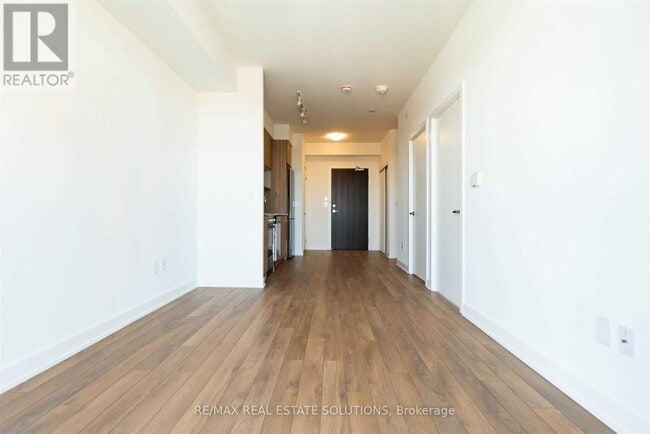 Building Photo - 630-630 Greenwood Ave