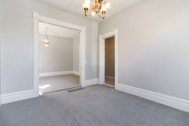 Foto del edificio - 1830 San Antonio Ave