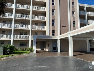 Building Photo - 8735 Ramblewood Dr