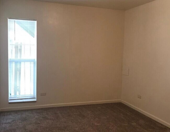 Bedroom - 3663 S Sheridan Blvd