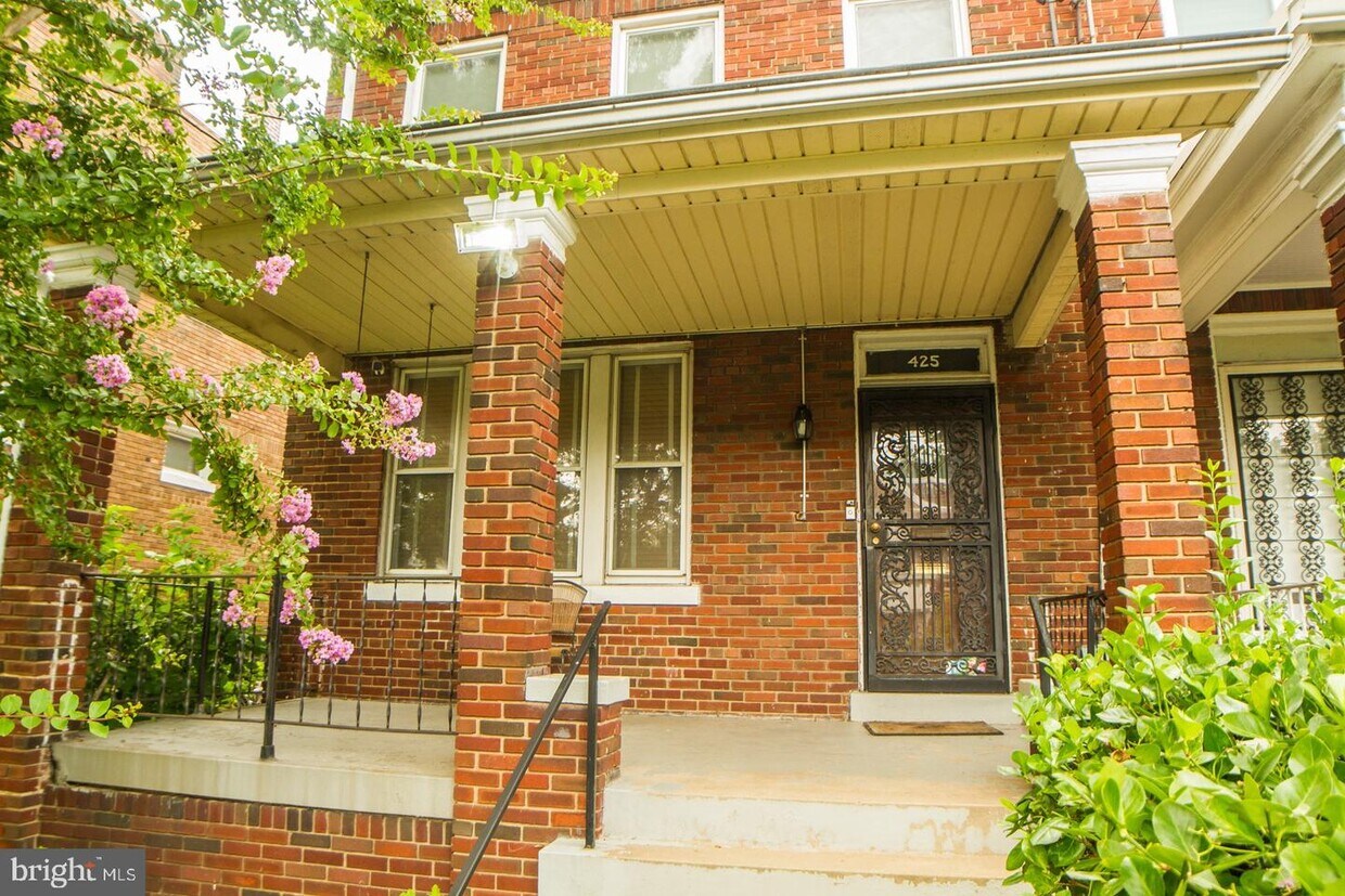 425 Oglethorpe St NW, Washington, DC 20011 Townhouse for Rent in