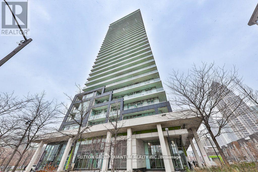 Photo principale - 360-360 Square One Dr