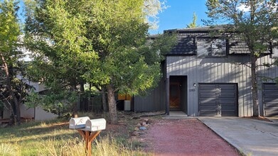 Building Photo - 2205 Friendship Cir