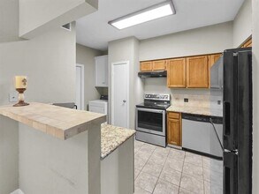 Building Photo - 1620 Wellington Pl