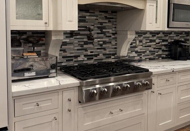 Foto del edificio - 3784 Norris Canyon Rd