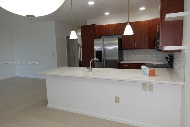 Foto del edificio - 16233 SW 47th Ct