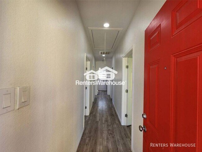 Foto del edificio - 2706 Berry St