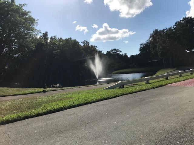 Foto del edificio - 4283 Wood Ride Rd