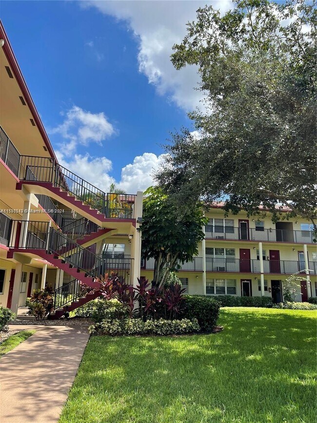 Foto del edificio - 251 SW 134th Way