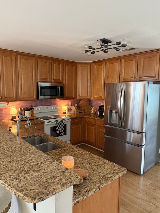 Building Photo - 4414 Sages Ave