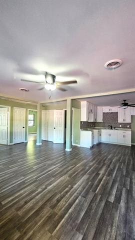 Building Photo - 10033 Goodyear Dr