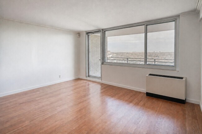 Foto del edificio - 3883 Turtle Creek Blvd