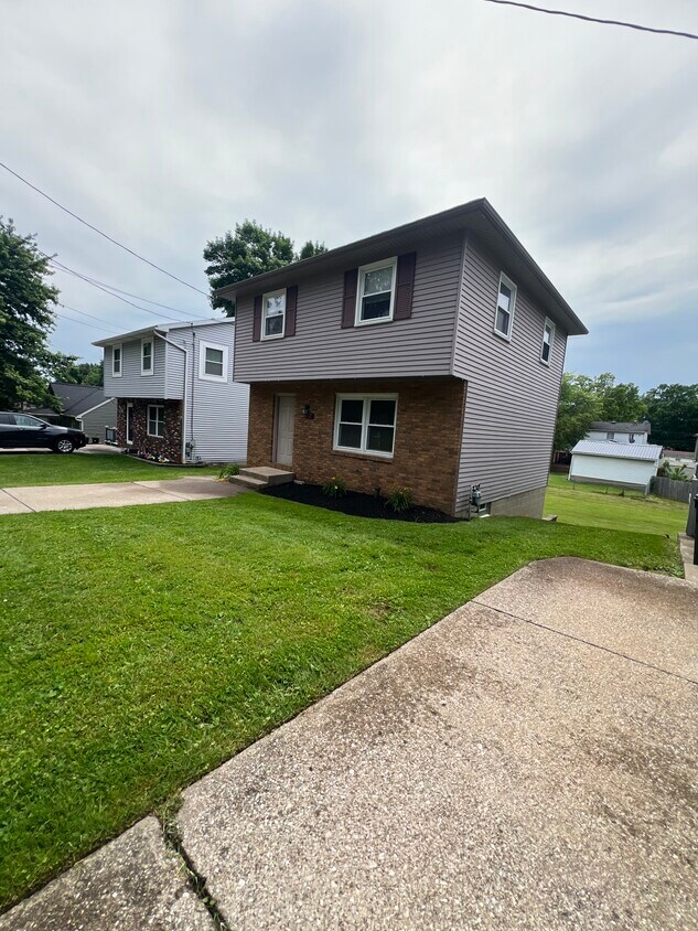 Foto principal - 4720 Oakland St