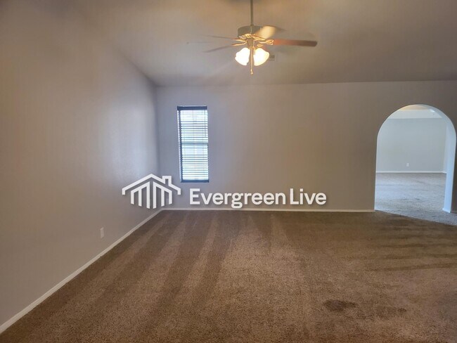 Foto del edificio - 5913 E Ellis St