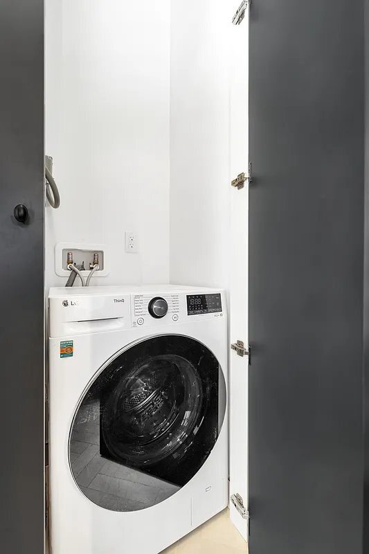 Building Photo - 19 Wyckoff St