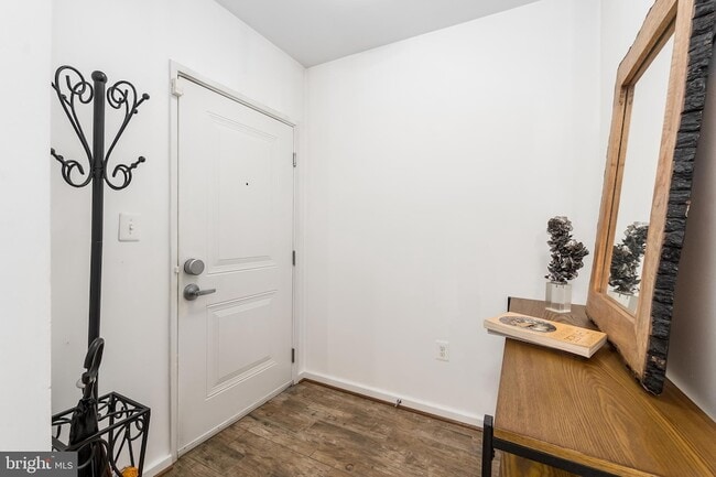 Foto del edificio - 6500 America Blvd