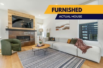 Building Photo - 3411 15th Ave S