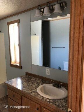 Building Photo - 3 br, 2 bath House - 2743 Olivine St.