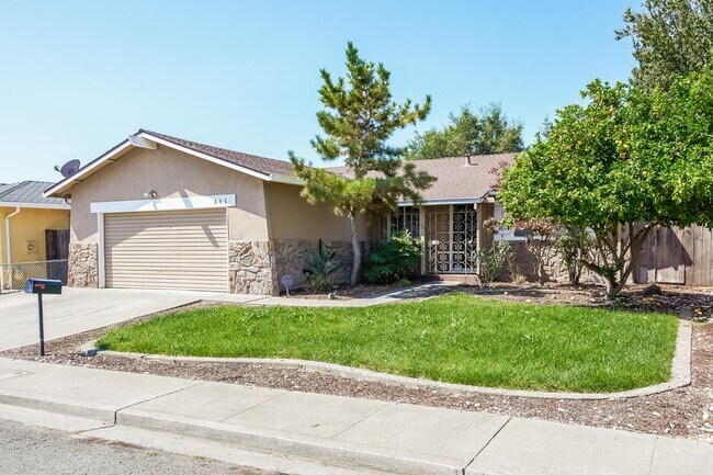 Building Photo - 361 Inverness Dr