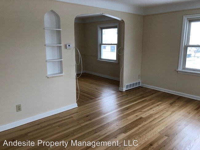 Building Photo - 2 br, 1 bath House - 5707 PEARL ROAD Upstairs