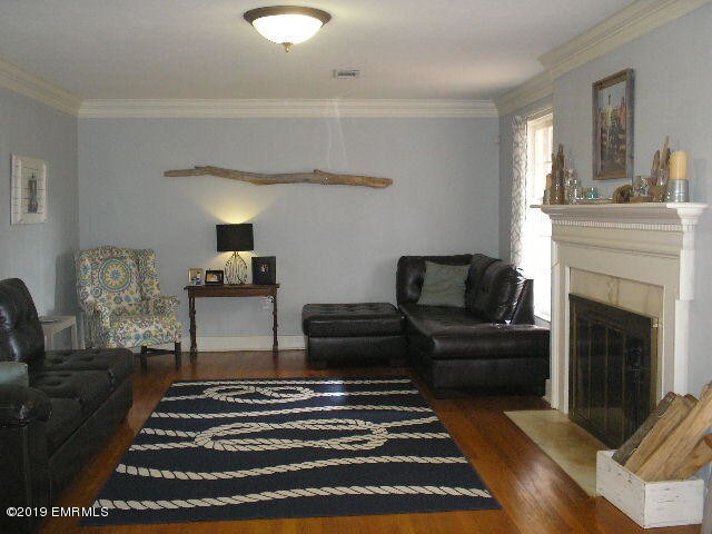 Building Photo - 1620 32nd St