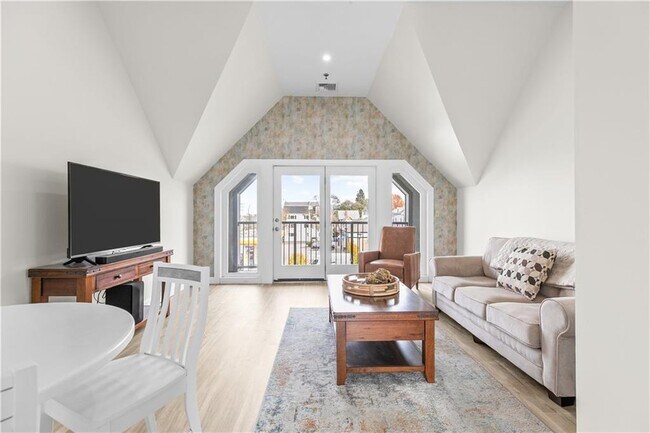 Foto del edificio - 580 Thames St