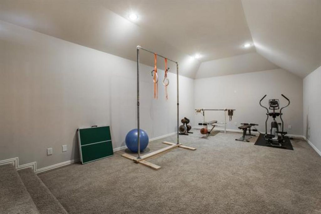 Media room - 7712 Saragosa Creek Dr