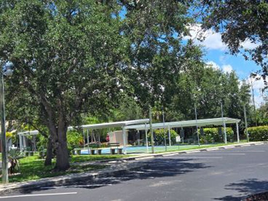 Building Photo - 10715 San Tropez Cir