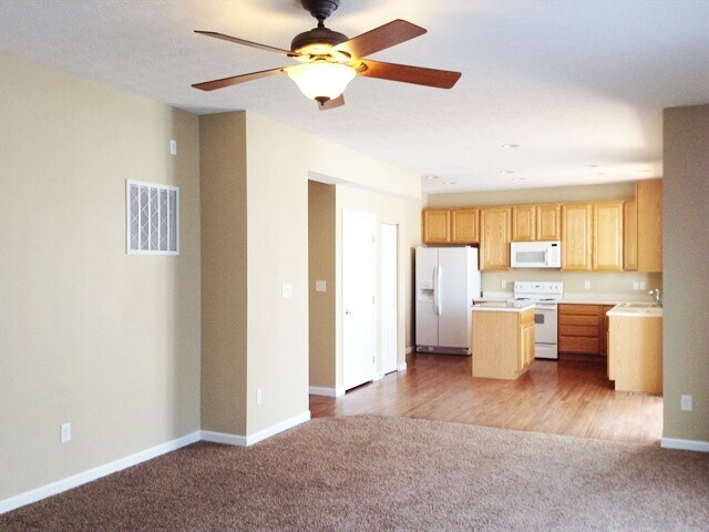 Foto del edificio - 6576 Riverbend Drive