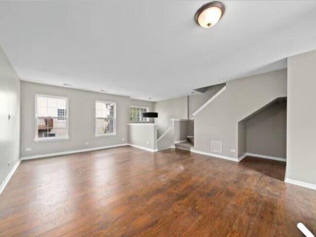 Foto del edificio - 512 Lincoln Station Dr