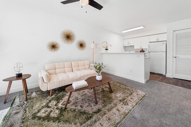 Foto del edificio - Woodlands Village Apartments