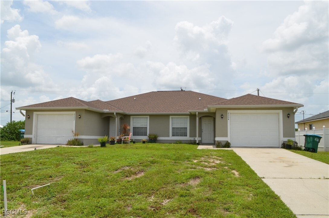 Foto principal - 2304 NE 8th Pl
