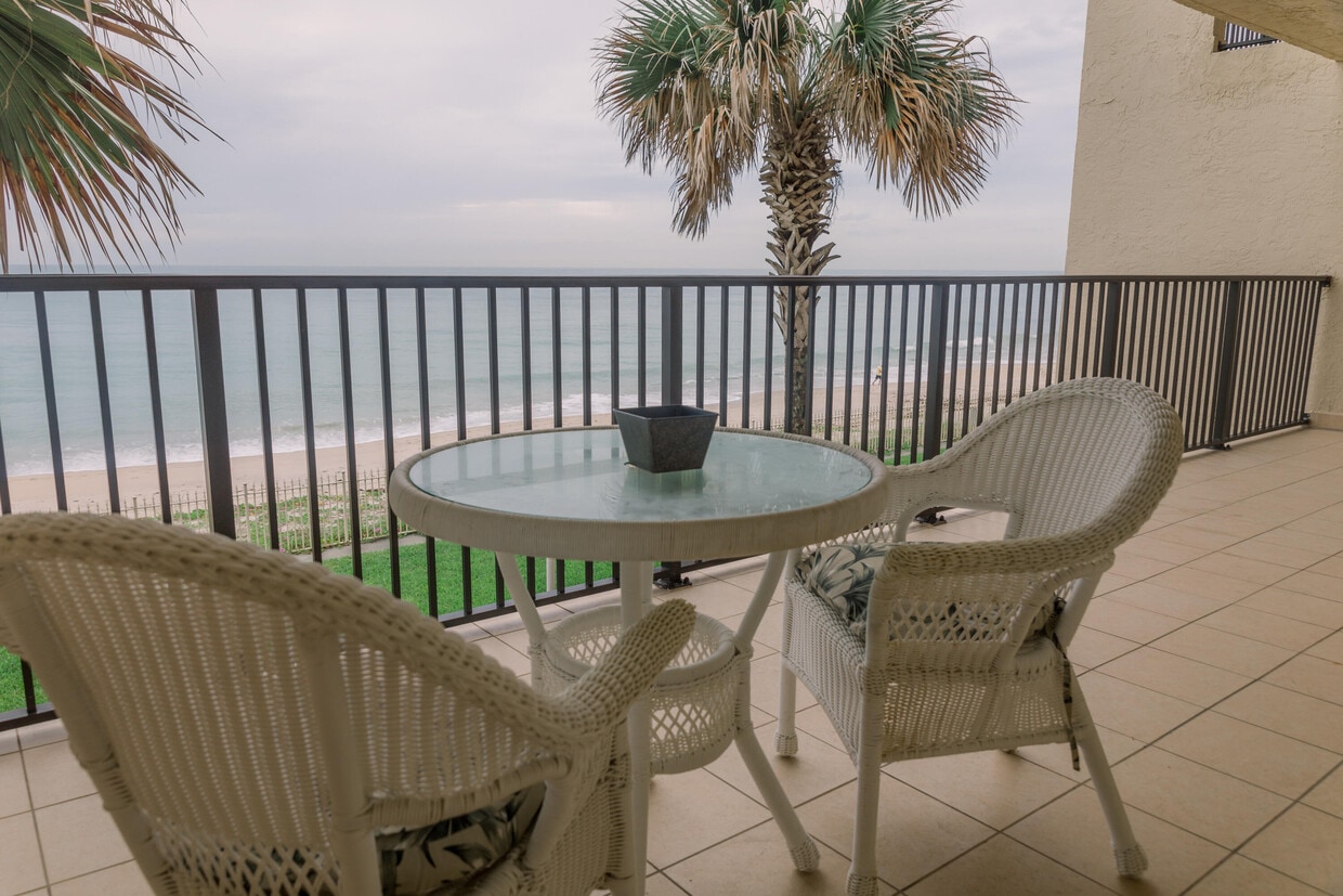4800 Florida A1A Unit 203, Vero Beach, FL 32963 Condo for Rent in