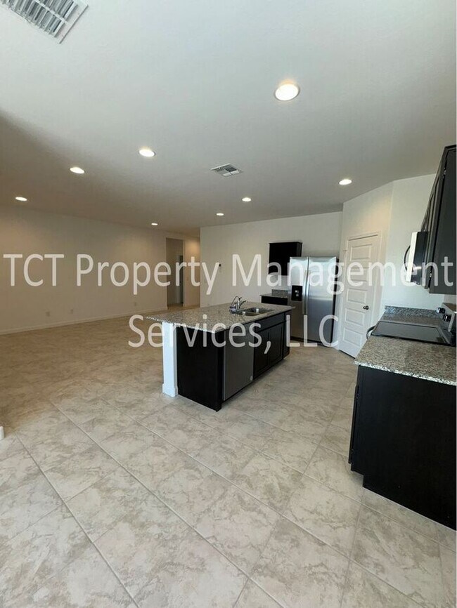 Foto del edificio - Brand New Home in San Tan Valley!