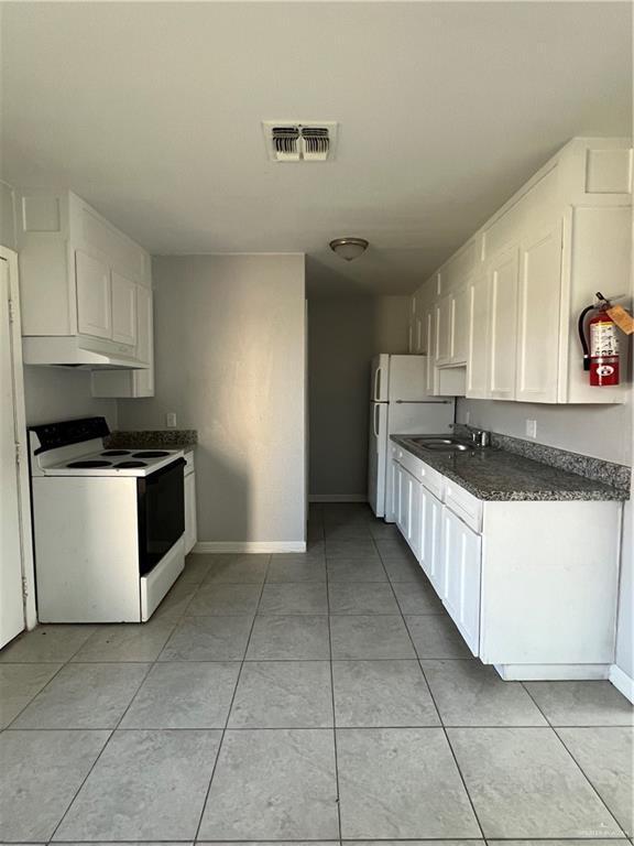 Building Photo - 8 E Sugarcane Dr