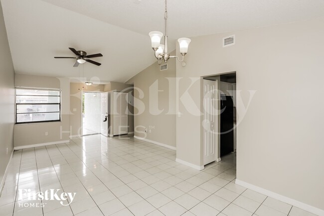 Foto del edificio - 4610 SW 143rd Ct W