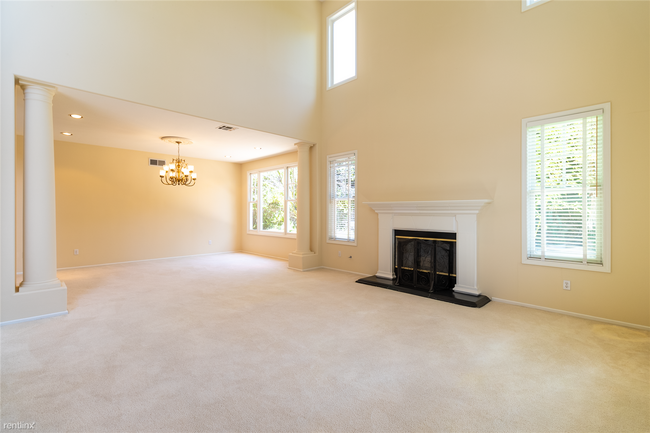 Foto del edificio - 5 br, 5 bath House - 7635 Graystone Drive