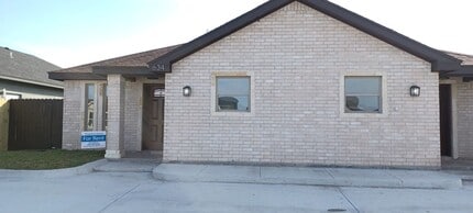 Building Photo - 634 Marrs Ave
