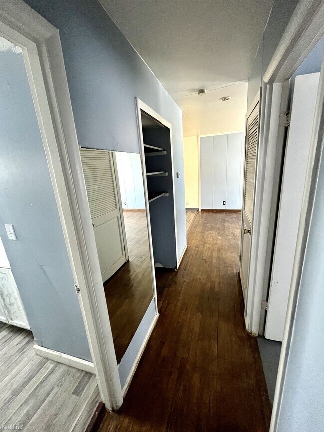 Building Photo - 3 br, 1 bath House - 6181 Palmetto Dr