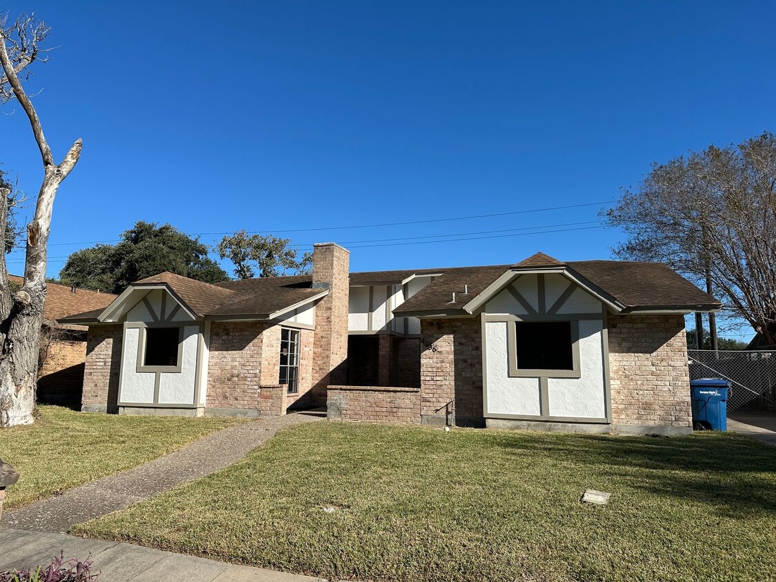 Primary Photo - South Side Home