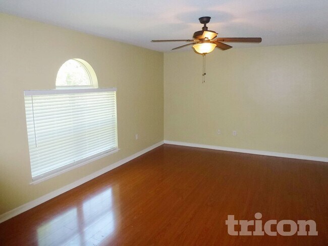 Building Photo - 192 King Arthur Ct