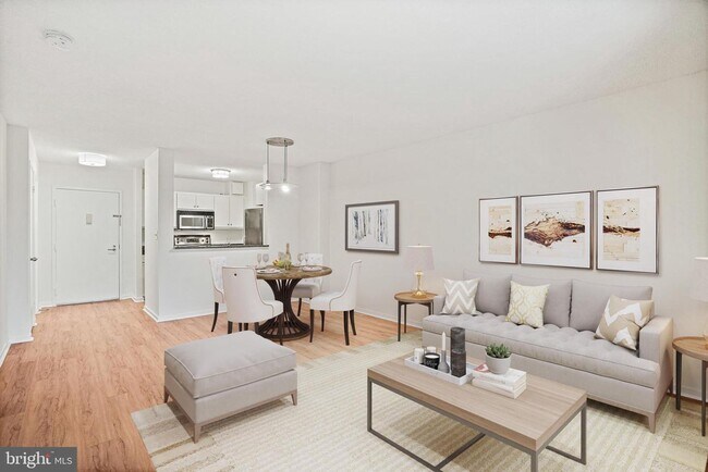 Foto del edificio - Gorgeous and Airy 1bd/1ba in Glover Park with parking and a balcony!